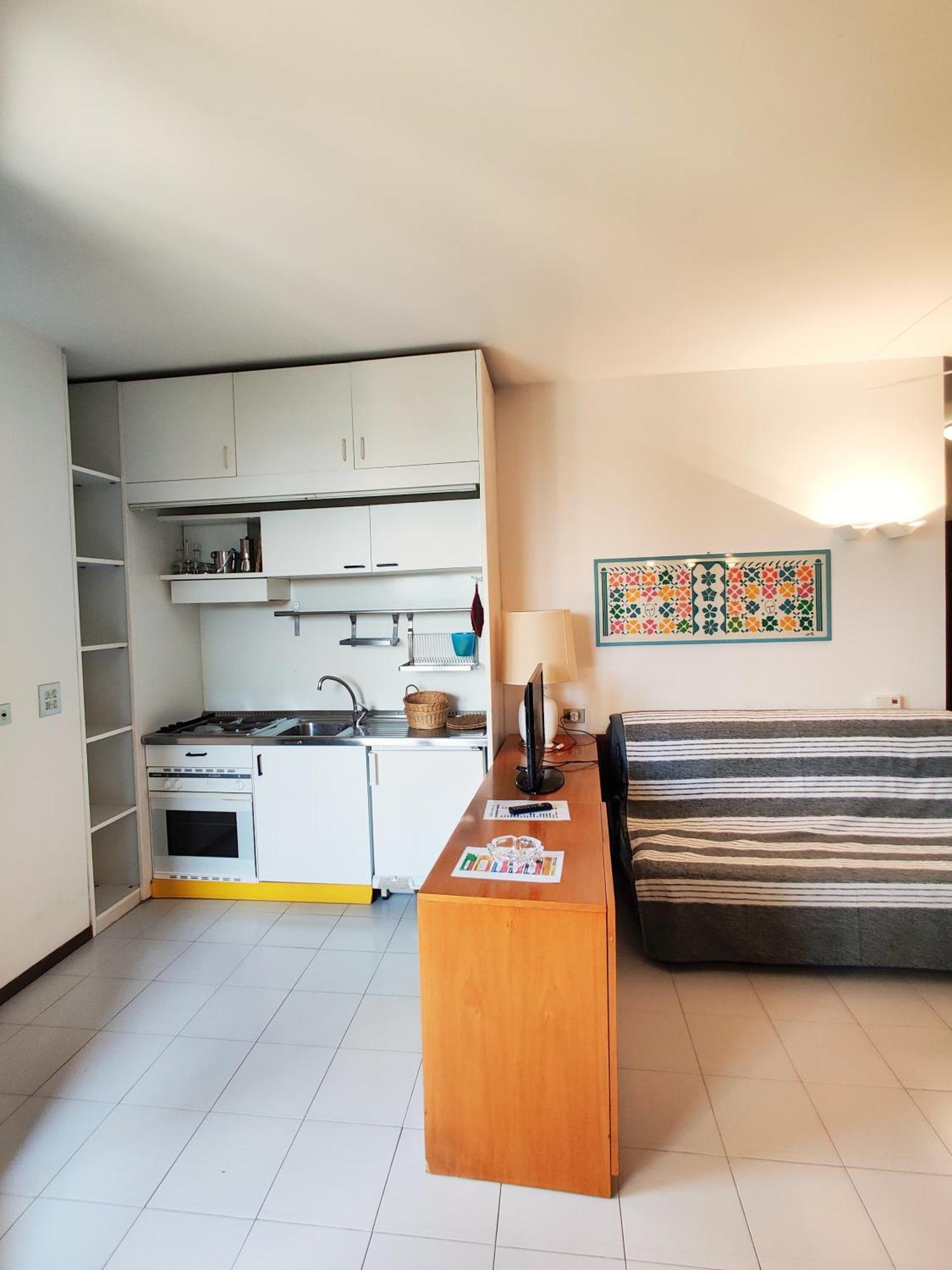 Holiday Homes Marina Apartment *