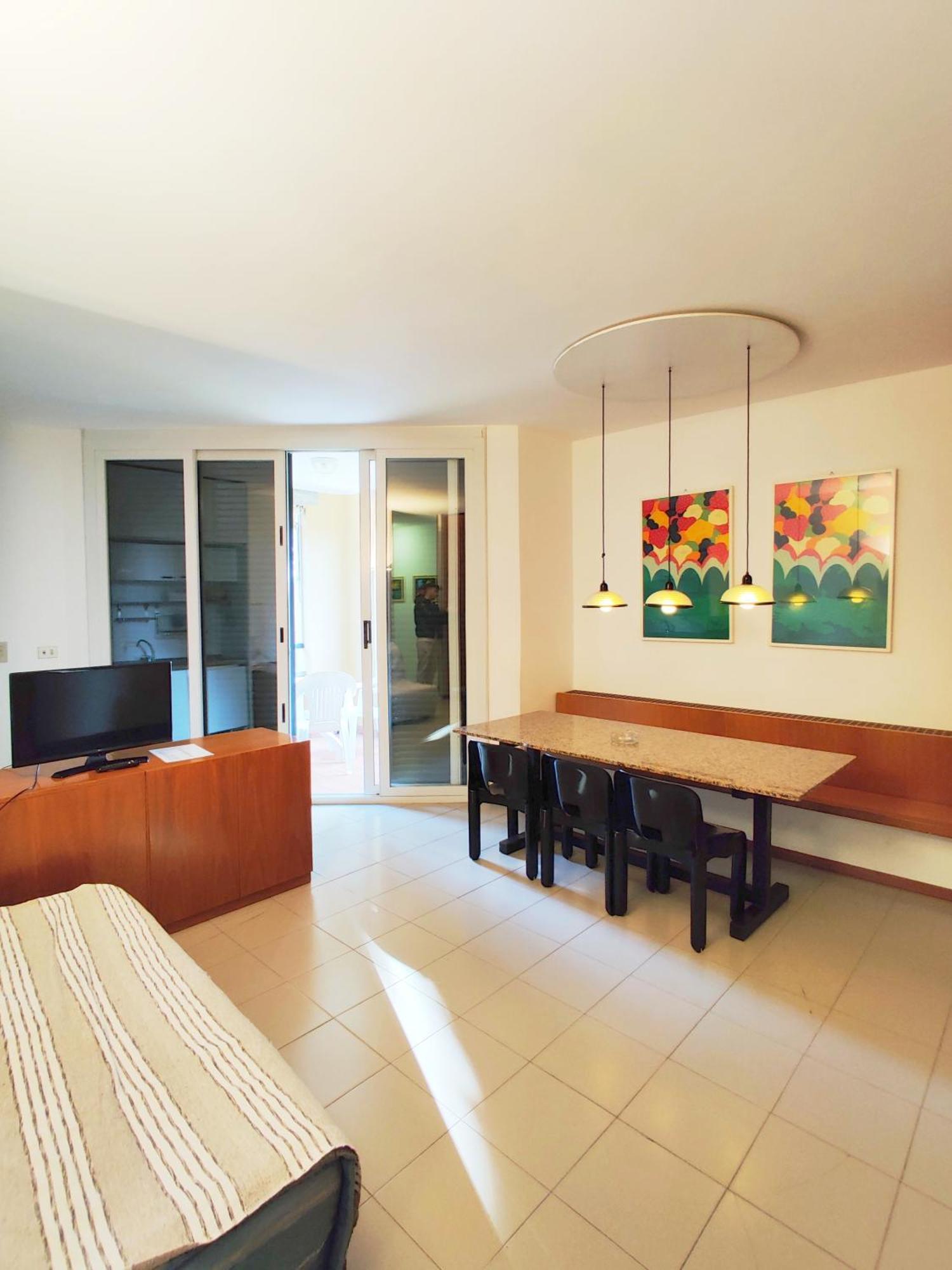 Holiday Homes Marina Apartment
