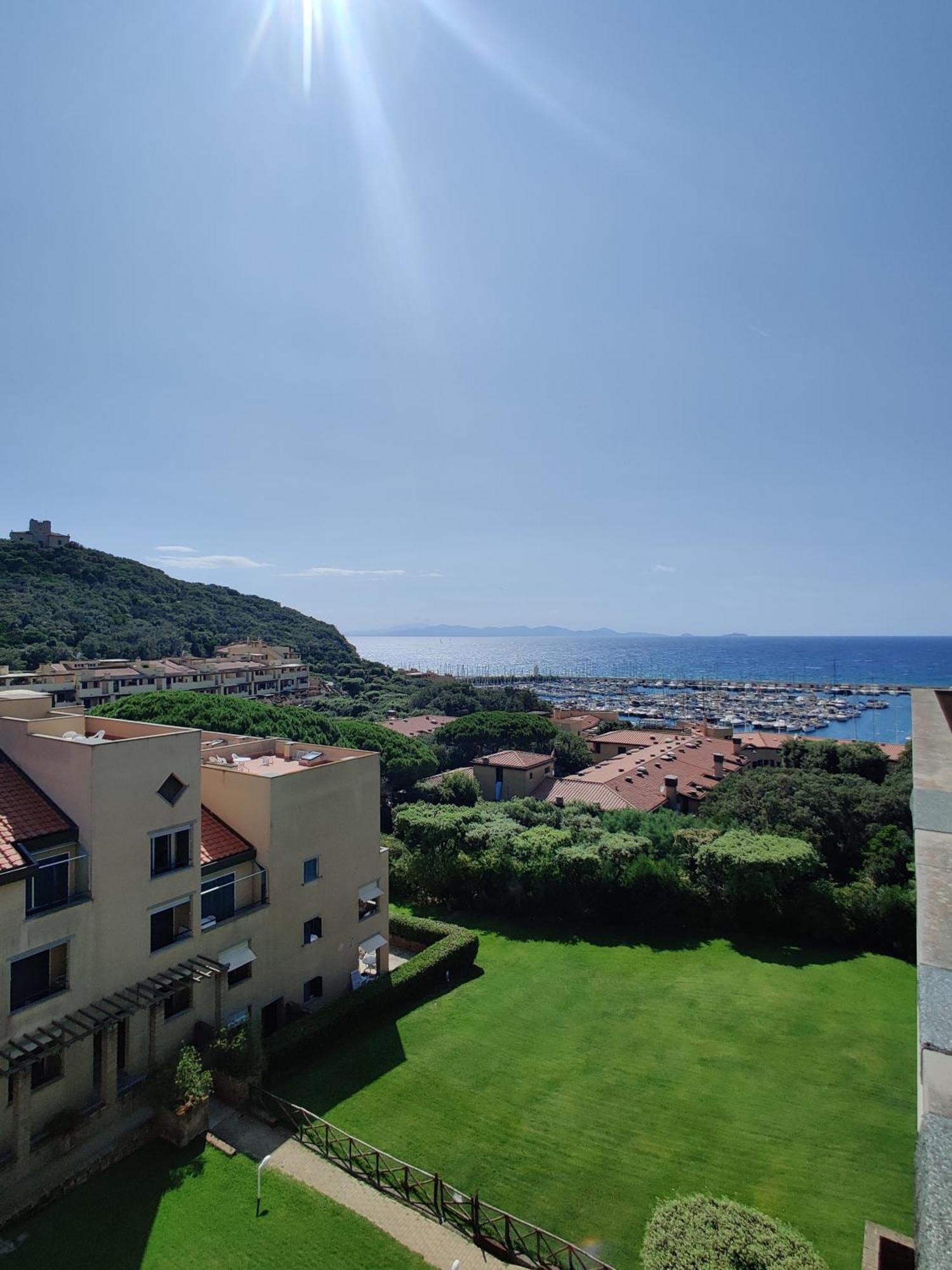 Apartment Holiday Homes Marina Punta Ala